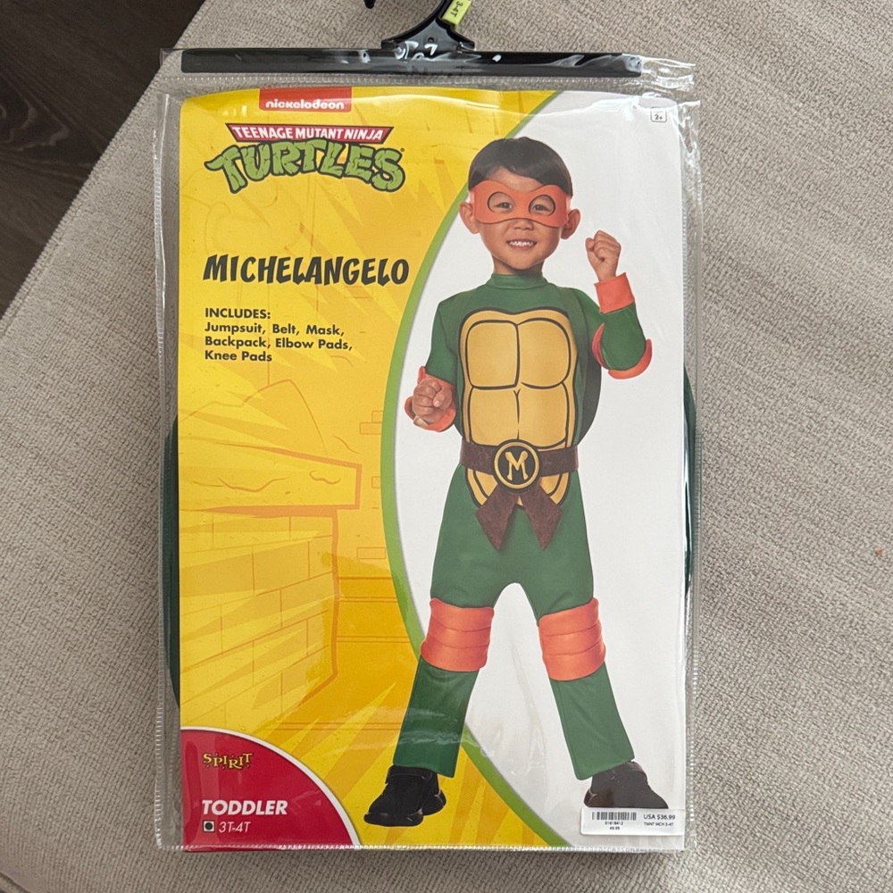 Ninja turtles costume 3t-4t. Brand new.